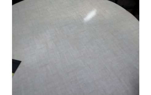 MESA BAJA FÓRMICA SOBRE