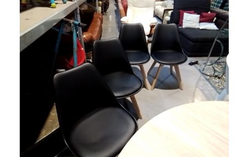 LOT DE 4 CHAISES PVC NOIRES PIED BOIS