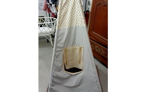 TIPI ENFANT AVEC TAPIS ET COUSSIN