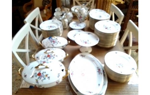 SERVICE DE TABLE LIMOGES UNIQUE 87 PIECES