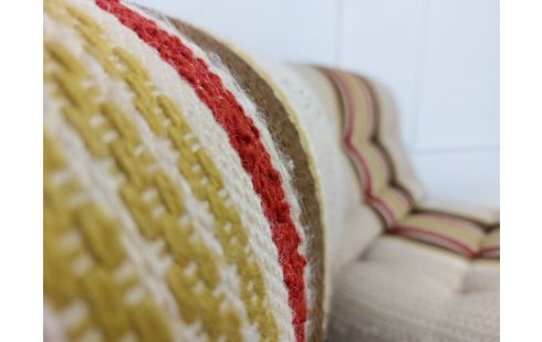 PAIRE DE CHAUFFEUSES VINTAGE TRÈS TRÈS JOLIE