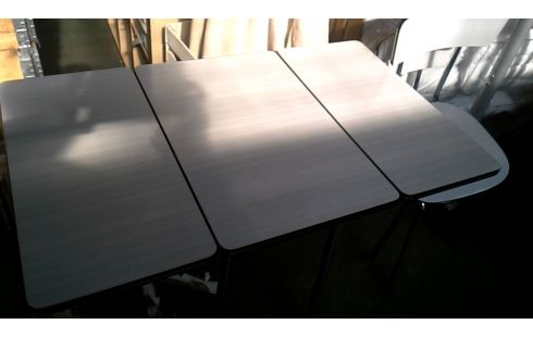 KEUKENTAFEL FORMICA MET 2 STOELEN VINTAGE