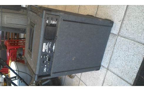 AMPLI GUITARE BASSE CLAVIER CHANT CARLSBRO