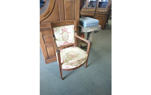 FAUTEUIL DIRECTOIRE
