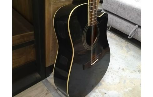 GUITARE IBANEZ  EN L'ETAT