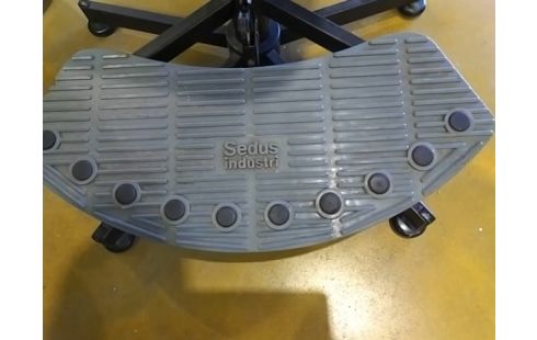 TABOURET D ARCHITECTE ALLEMAND