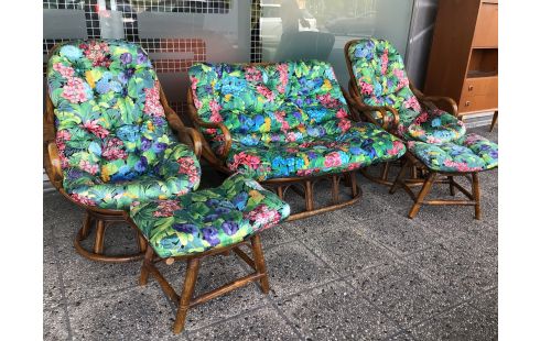 SALON EN ROTI 2+1+1+2POUF