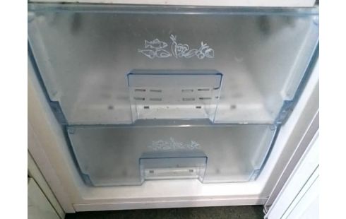 CONGELATEUR BEKO 102L (MANQUE 1 PORTE A L'INTERIEUR)