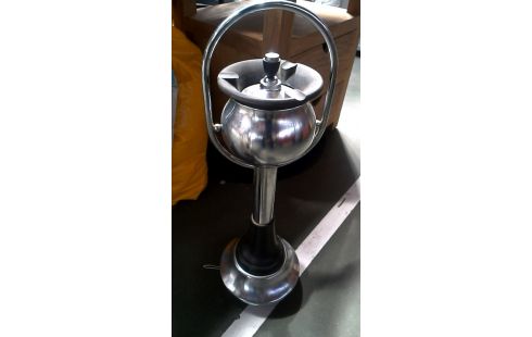 CENICERO AÑADA CROMO BAQUELITA