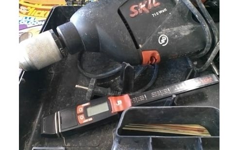 PERCEUSE A PERCUSSION SKIL 710W