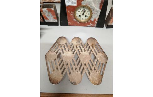 DESSOUS DE PLAT METAL