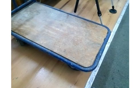 CHARIOT DE MANUTENTION