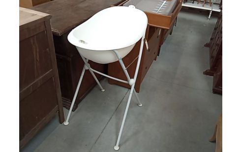 BAIGNOIRE BEBE SUR PIED