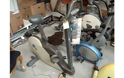 VELO D'APPARTEMENT+TRANSFO ET MODE D'EMPLOI