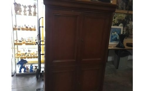 MEUBLE 4 PORTES EN L'ETAT