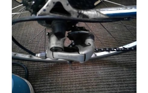 VELO DE COURSE AVEC PIECE CINELI, CAMPAGNOLO ET SHIMANO 105