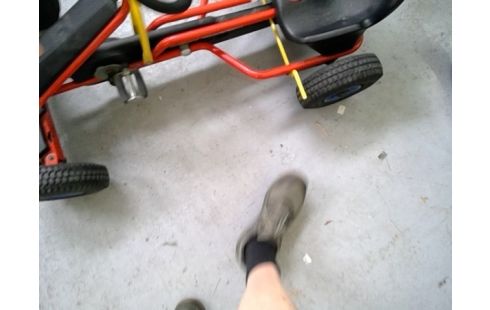 KART A PEDALES ENFANT