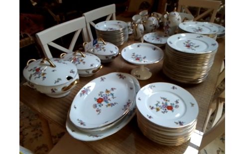 SERVICE DE TABLE LIMOGES UNIQUE 87 PIECES