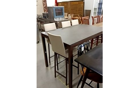 TABLE + 4 TABOURETS MOBLIBERICA