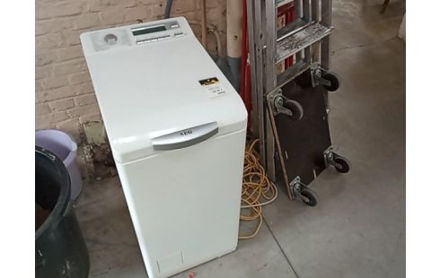 MACHINE A LAVER CHARGEMENT VERTICAL