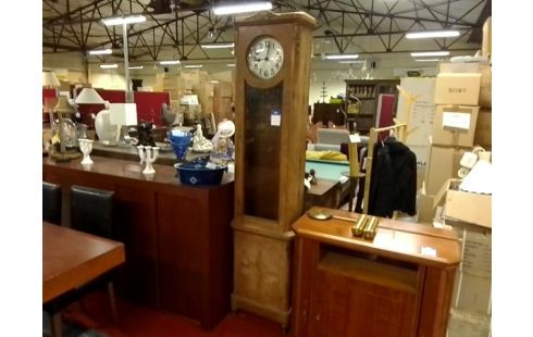 HORLOGE DE PARQUET .