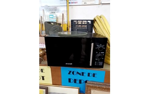 FOUR MICRO ONDES BRANDT + ACC RES