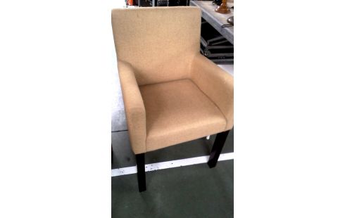 SILLÓN DE CUERO CLUB AMARILLO TEJIDO