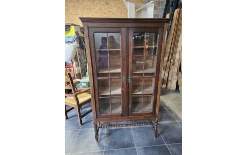 VITRINE EN L'ÉTAT + CLÉ