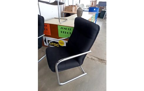 FAUTEUIL TISSU NOIR ET CHROME VINTAGE