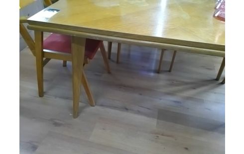 TABLE AVEC PIEDS COMPAS + 1 ALLONGE