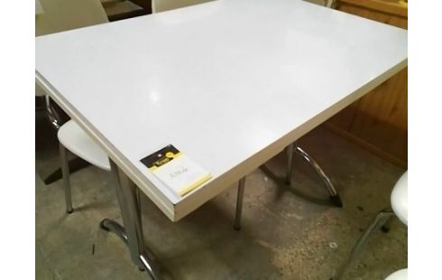 TABLE DE CUISINE 69X99 AVEC ALLONGES INTERIEURES