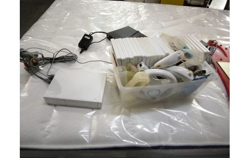 CONSOLE DE JEUX CONSOLE WII + ACCESSOIRES
