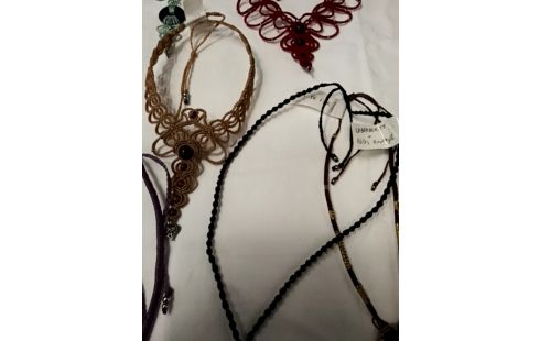 COLLIER BIJOUX PIERRE VÉRITABLE/ MACRAMÉ