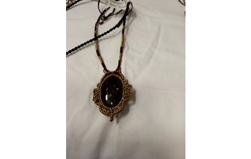 COLLIER BIJOUX PIERRE VÉRITABLE/ MACRAMÉ