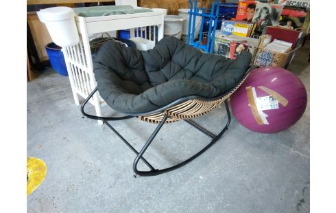 CHAISE A BASCULE ROCKO CAASA