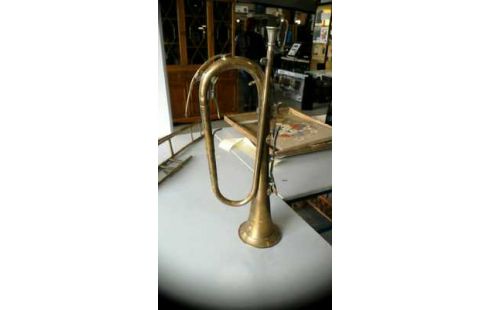 INSTRUMENT DE MUSIQUE CUIVRE