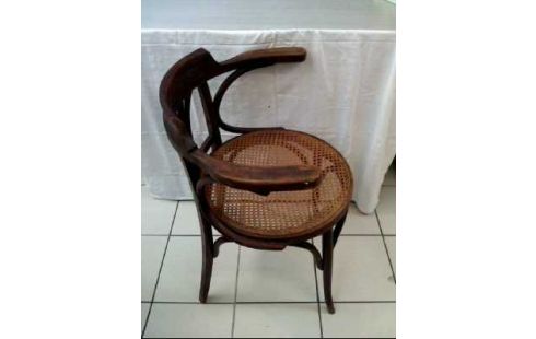 STUHL HOLZ RATTAN MIT ARMLEHNEN