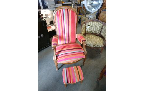 FAUTEUIL VOLTAIRE + REPOSE PIED