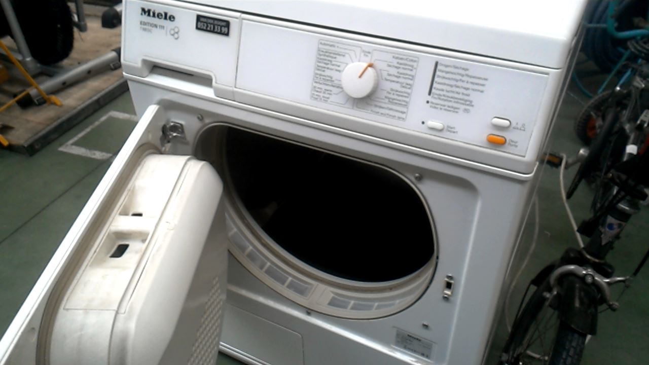 Compre la oportunidad de SECADORA DE CONDENSACIÓN MIELE Sint