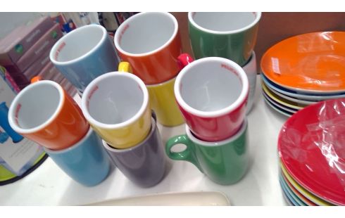 KOFFIE THEETASSEN EN ONDERTASSEN PELICAN 24 STUKS