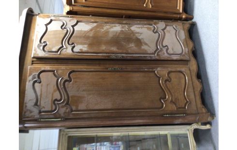 ARMOIRE DE RANGEMENT 1900 EN ÉTAT