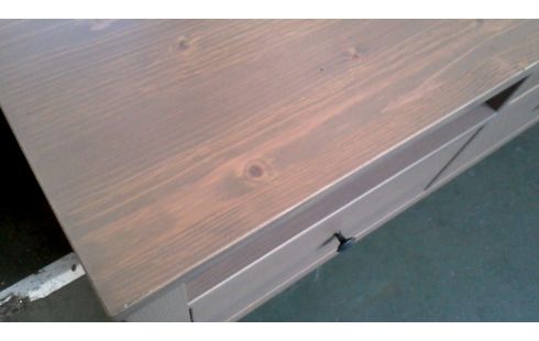 MUEBLE TV HIFI PARDO LACADO 3 CAJONES IKEA