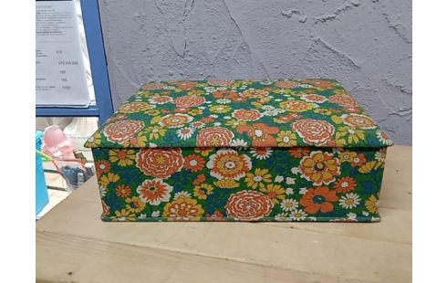 BOITE A COUTURE VINTAGE