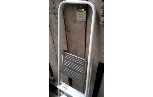 TRAPLADDER WIT 3 TREDEN BRABANTIA