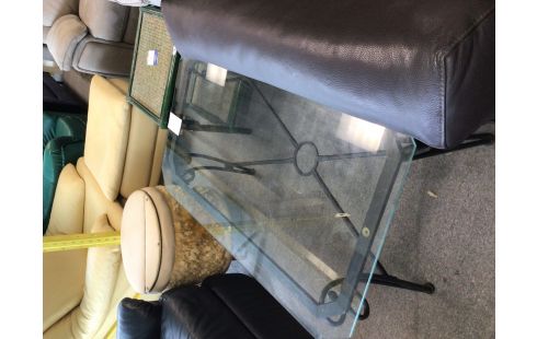 TABLE DE SALON VITRE PIED METAL