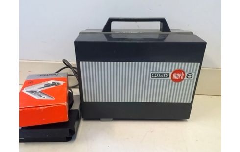 PROJECTEUR VIDEO EUMIG MARK 8