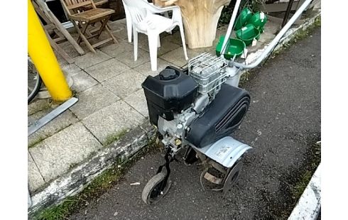 MOTOCULTEUR BRIGGS & STRATON 800 SERIES 205 CC ESSENCE 98 OU 95 UNIQUEMENT TRANSMISSIONS REFAITE ET BOUGIE