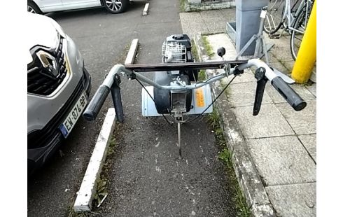 MOTOCULTEUR BRIGGS & STRATON 800 SERIES 205 CC ESSENCE 98 OU 95 UNIQUEMENT TRANSMISSIONS REFAITE ET BOUGIE