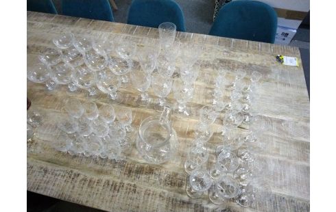 VERRES EN CRISTAL DE SAINT-LOUIS