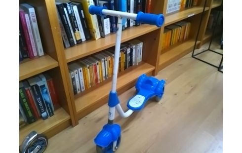 TROTTINETTE ENFANT BLEUE